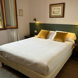 Zanobi 45 Florencie